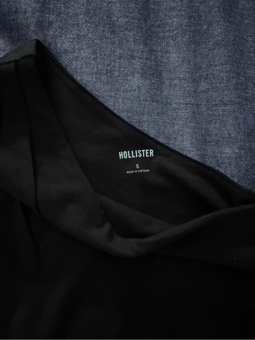 Hollister Black One-Shoulder Camisole - Picture 4 of 5